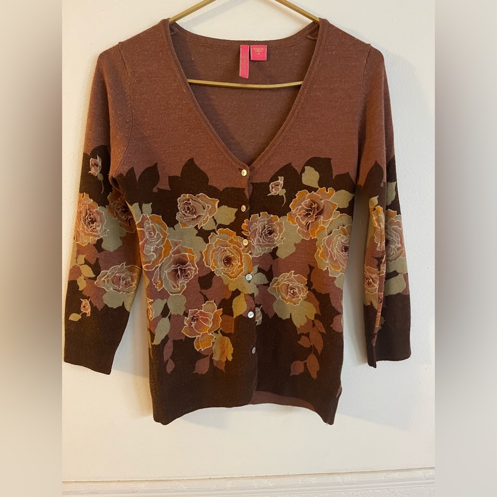 “Charlotte” size M Darling brown 3/4 sleeve button up sweater - Picture 2 of 7